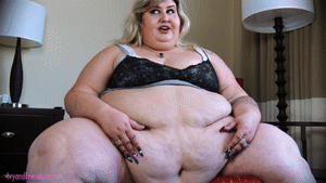 hotfattygirl.com - Ivy Davenport - I Keept Getting Fatter thumbnail